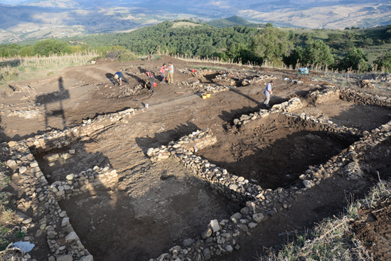 Serra del Cedro, la maison Alpha en cours de fouille (cliché Olivier de Cazanove)